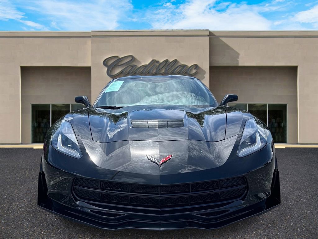 Used 2019 Chevrolet Corvette Stingray Coupe w/ Carbon Flash Badge Package RWD image 7