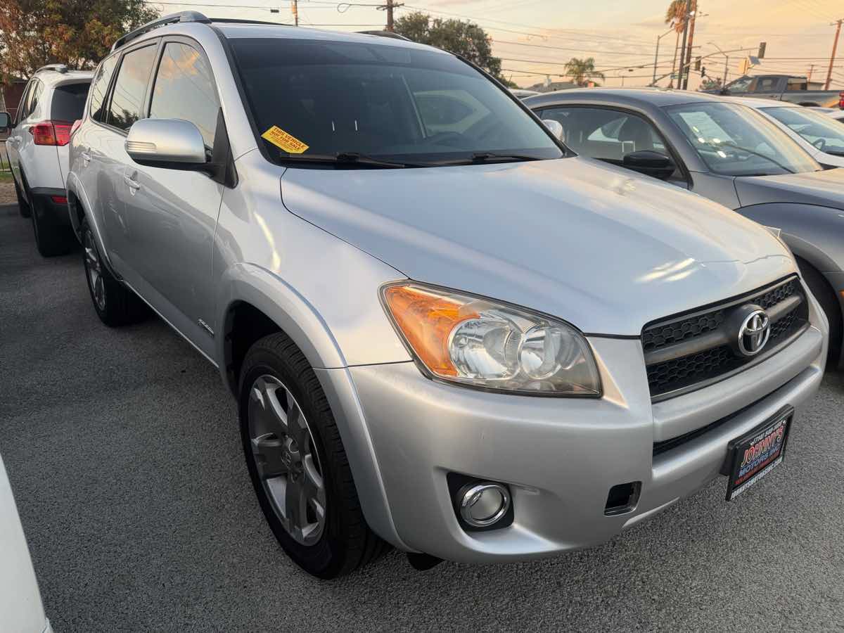 Used 2012 Toyota RAV4 Sport w/ Appearance Pkg FWD image 6