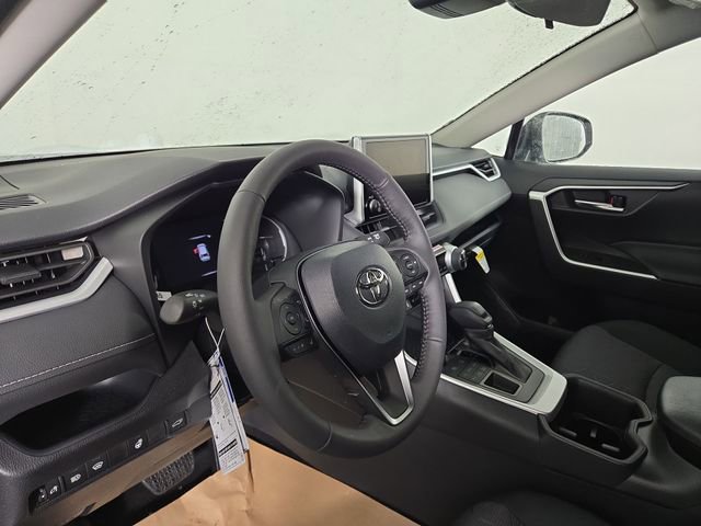 New 2025 Toyota RAV4 XLE image 16