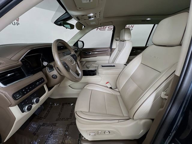 Used 2021 GMC Yukon Denali w/ Denali Premium Package AWD/4WD image 10