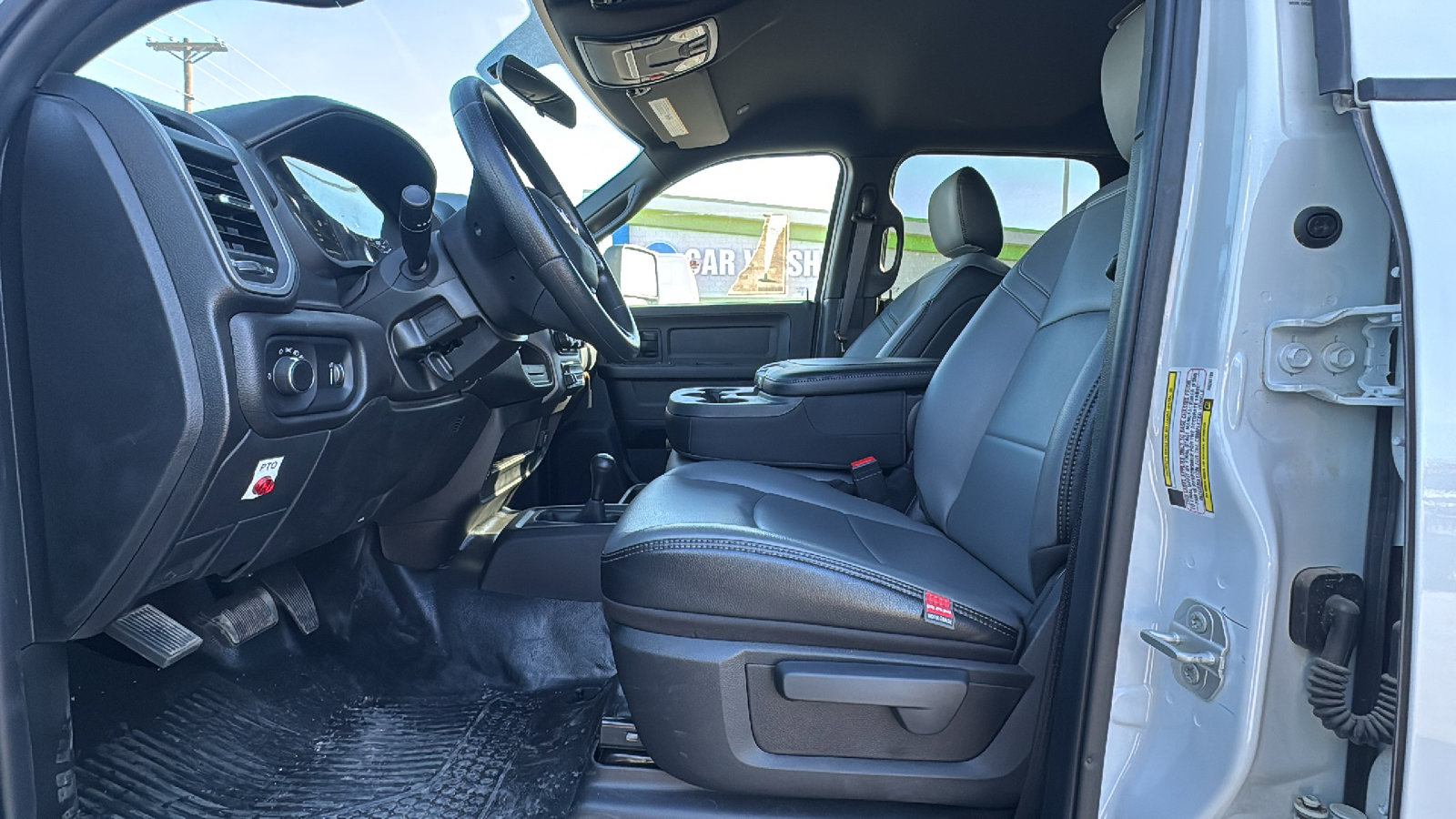 New 2024 RAM 5500 Tradesman w/ Chrome Appearance Group AWD/4WD image 9