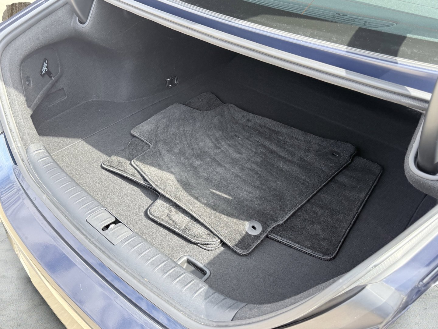 Used 2026 Genesis G70 2.5T image 15