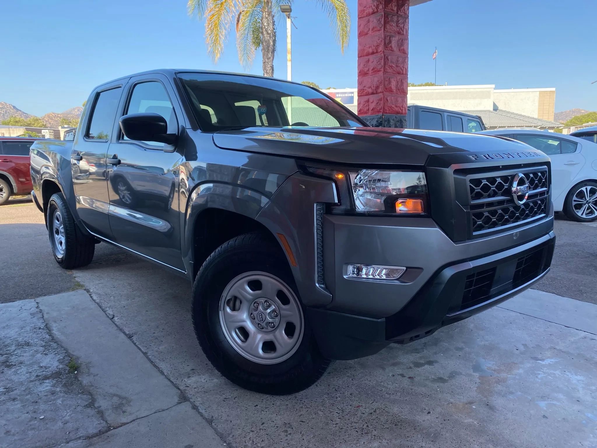 Used 2024 Nissan Frontier S image 3