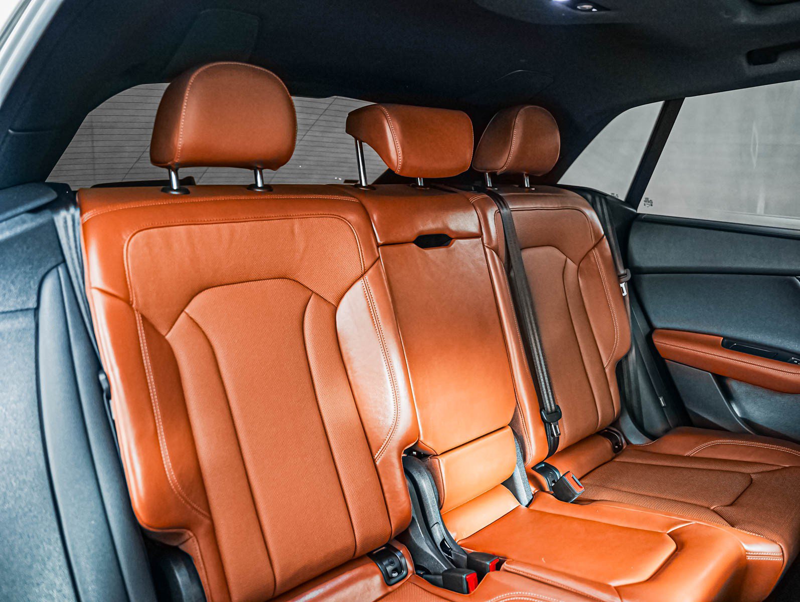 Certified 2025 Audi Q8 Prestige AWD/4WD image 8