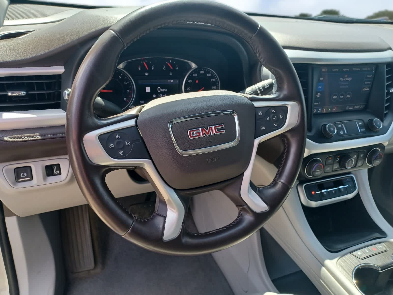 Used 2020 GMC Acadia SLT FWD image 9