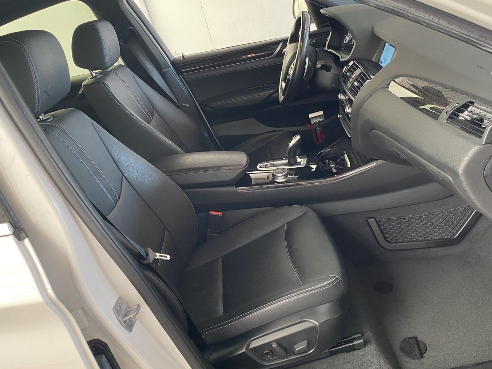 Used 2018 BMW X4 xDrive28i AWD/4WD image 9