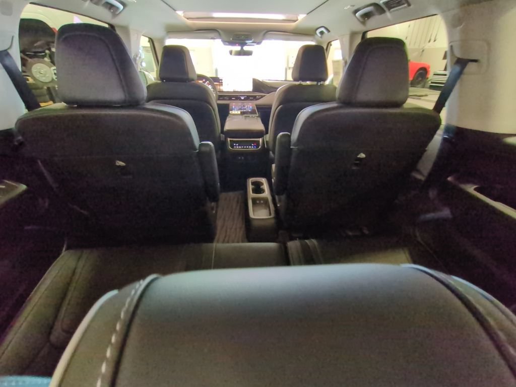 New 2026 INFINITI QX80 Luxe w/ Cargo Package AWD/4WD image 30