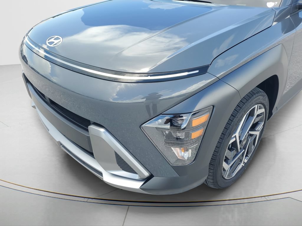 Used 2026 Hyundai Kona SEL Premium FWD image 9