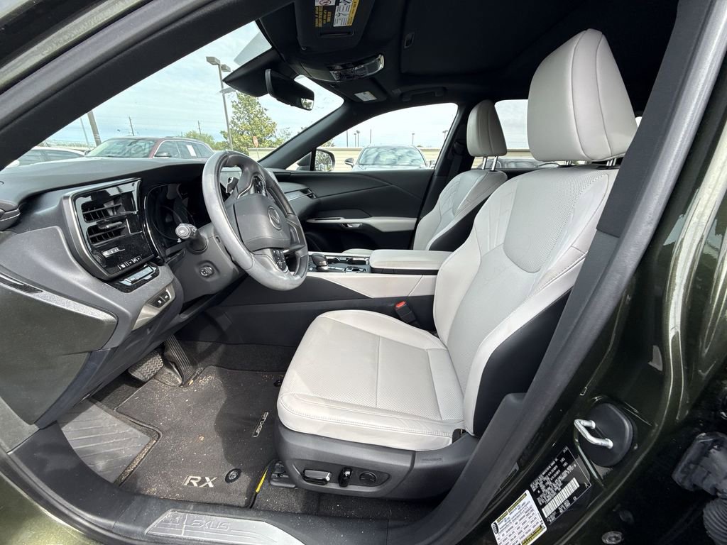 Used 2023 Lexus RX 350 Premium w/ Accessory Package (Z1) image 30