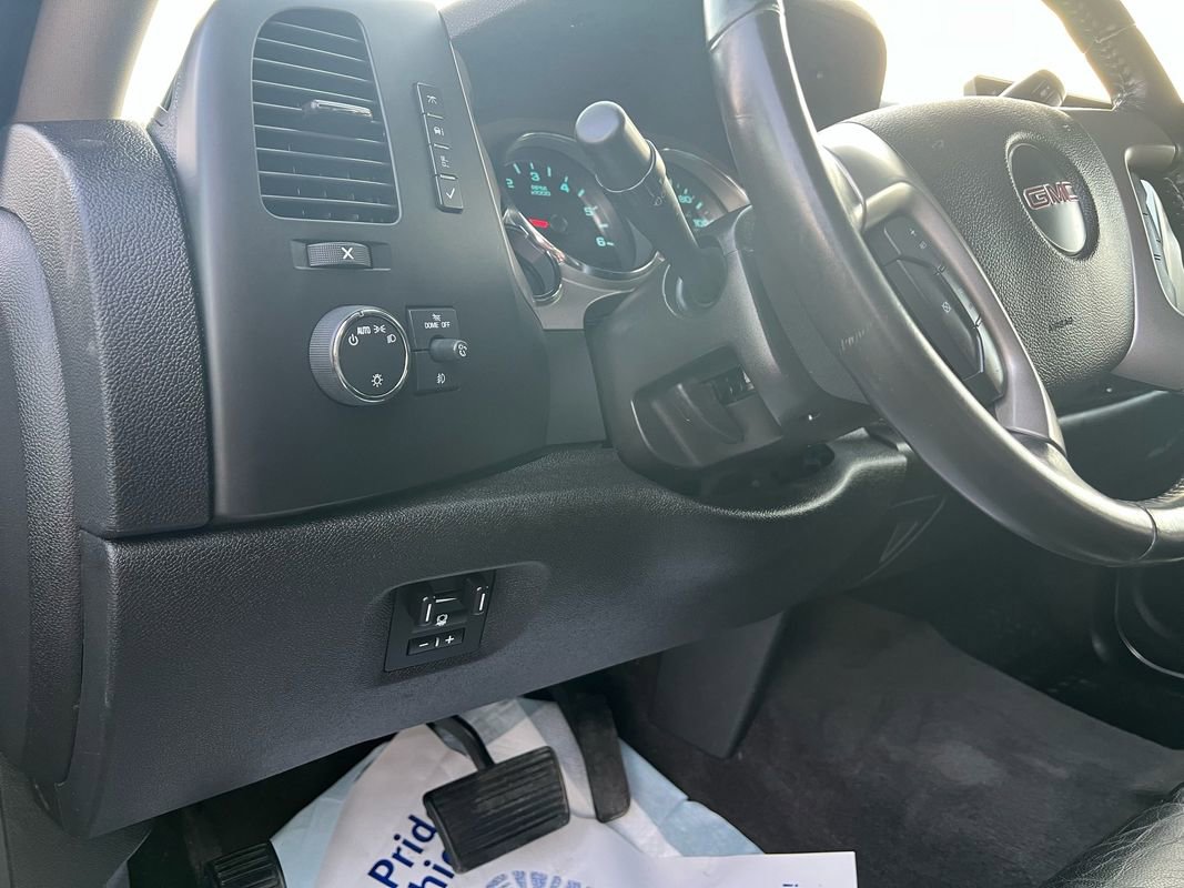 Used 2013 GMC Sierra 1500 SLE w/ Power Tech Package image 12