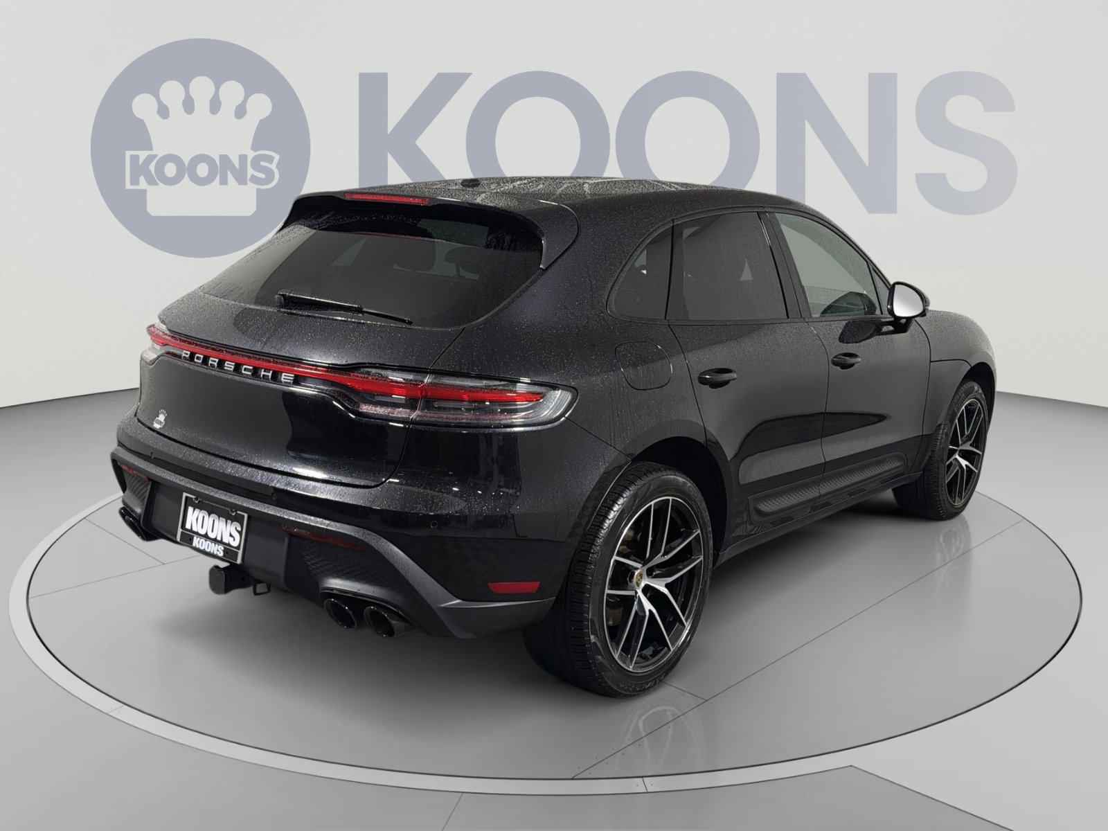 Used 2024 Porsche Macan Turbo AWD/4WD image 7
