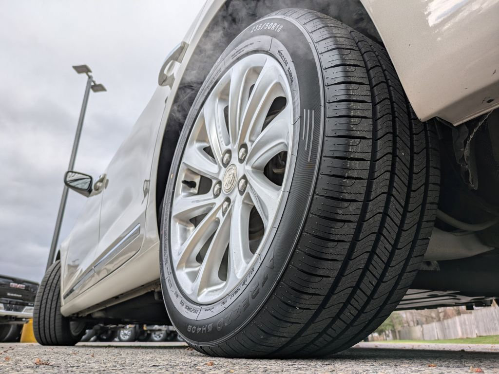 Used 2015 Buick LaCrosse image 37