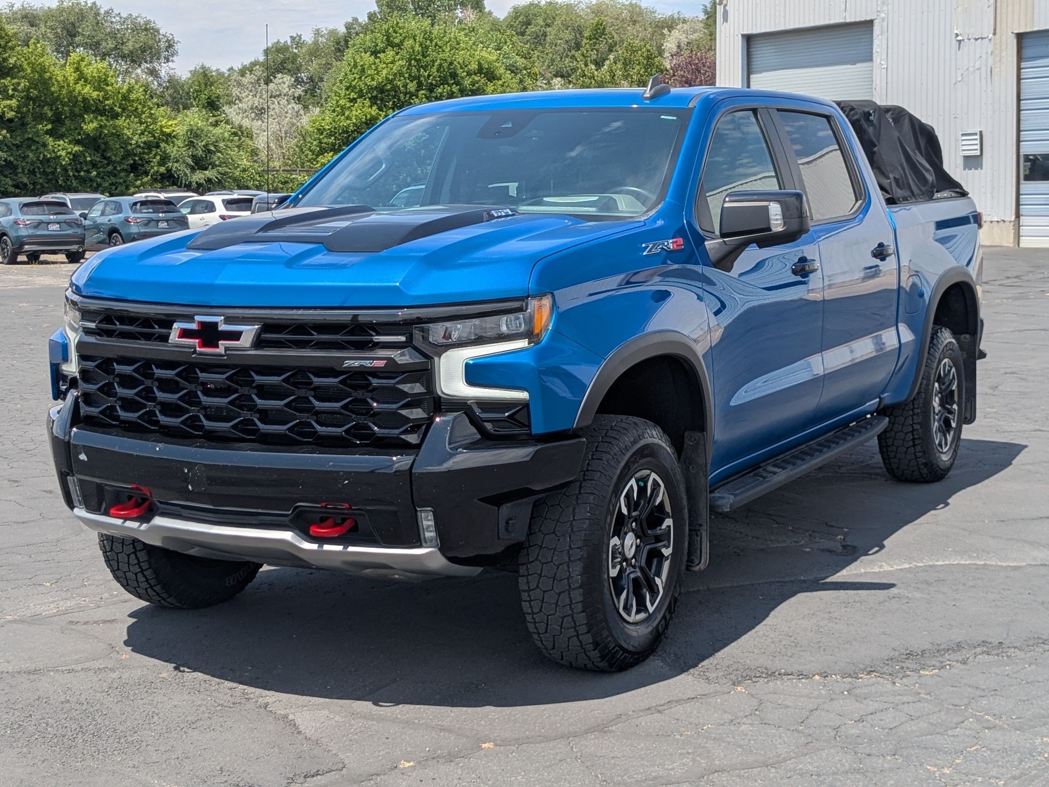 Used 2023 Chevrolet Silverado 1500 ZR2 w/ Technology Package AWD/4WD image 10