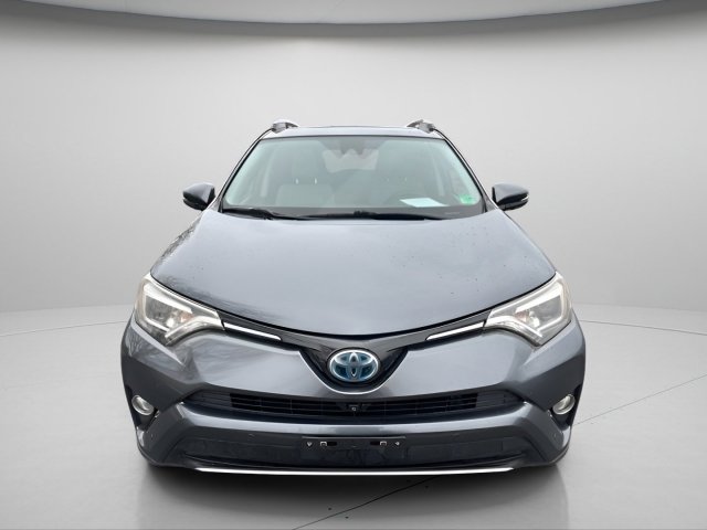 Used 2018 Toyota RAV4 Limited w/ Advanced Technology Package image 3
