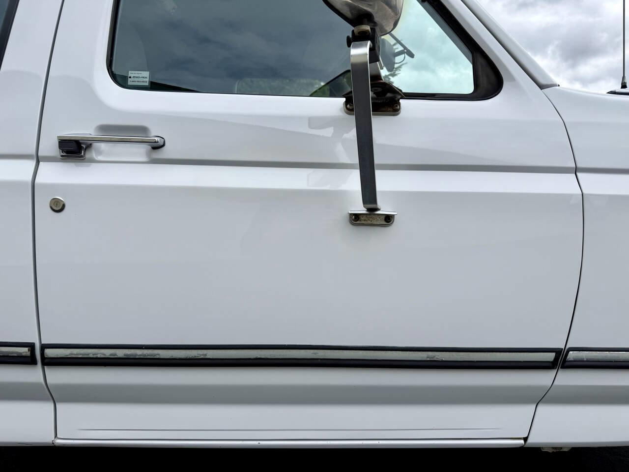 Used 1995 Ford F250 XLT image 25