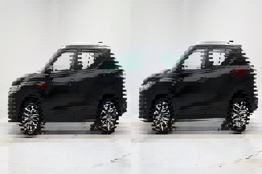 Used 2024 Nissan Kicks SV image 5
