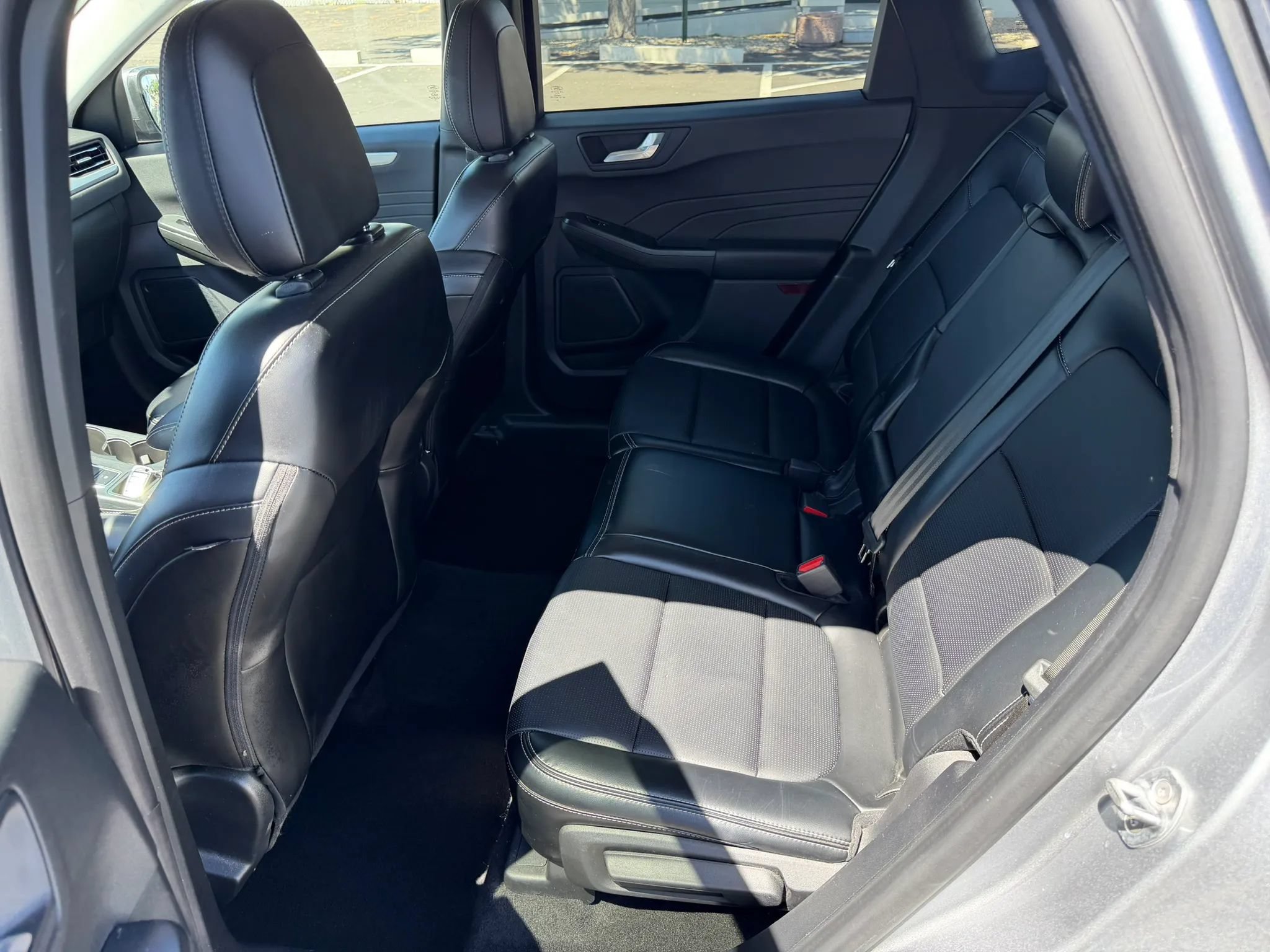 Used 2024 Ford Escape Platinum AWD/4WD image 24
