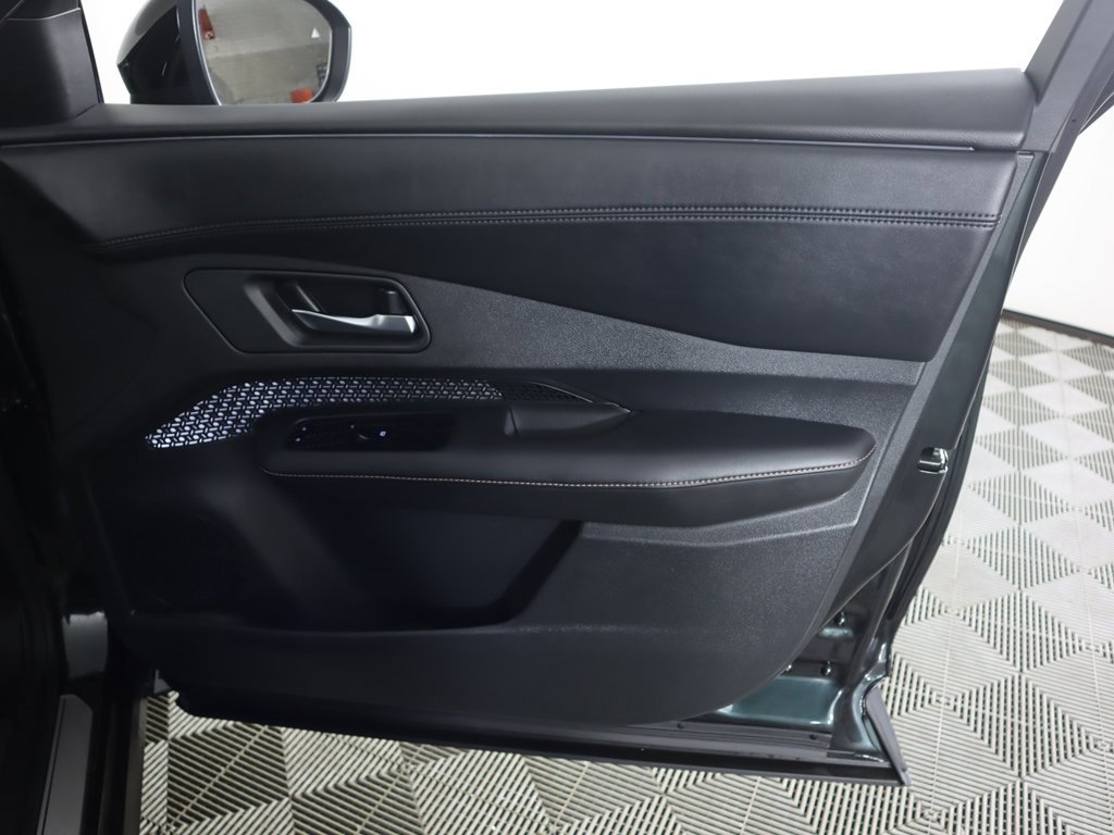 Used 2023 Nissan Ariya EVOLVE+ e-4ORCE image 29