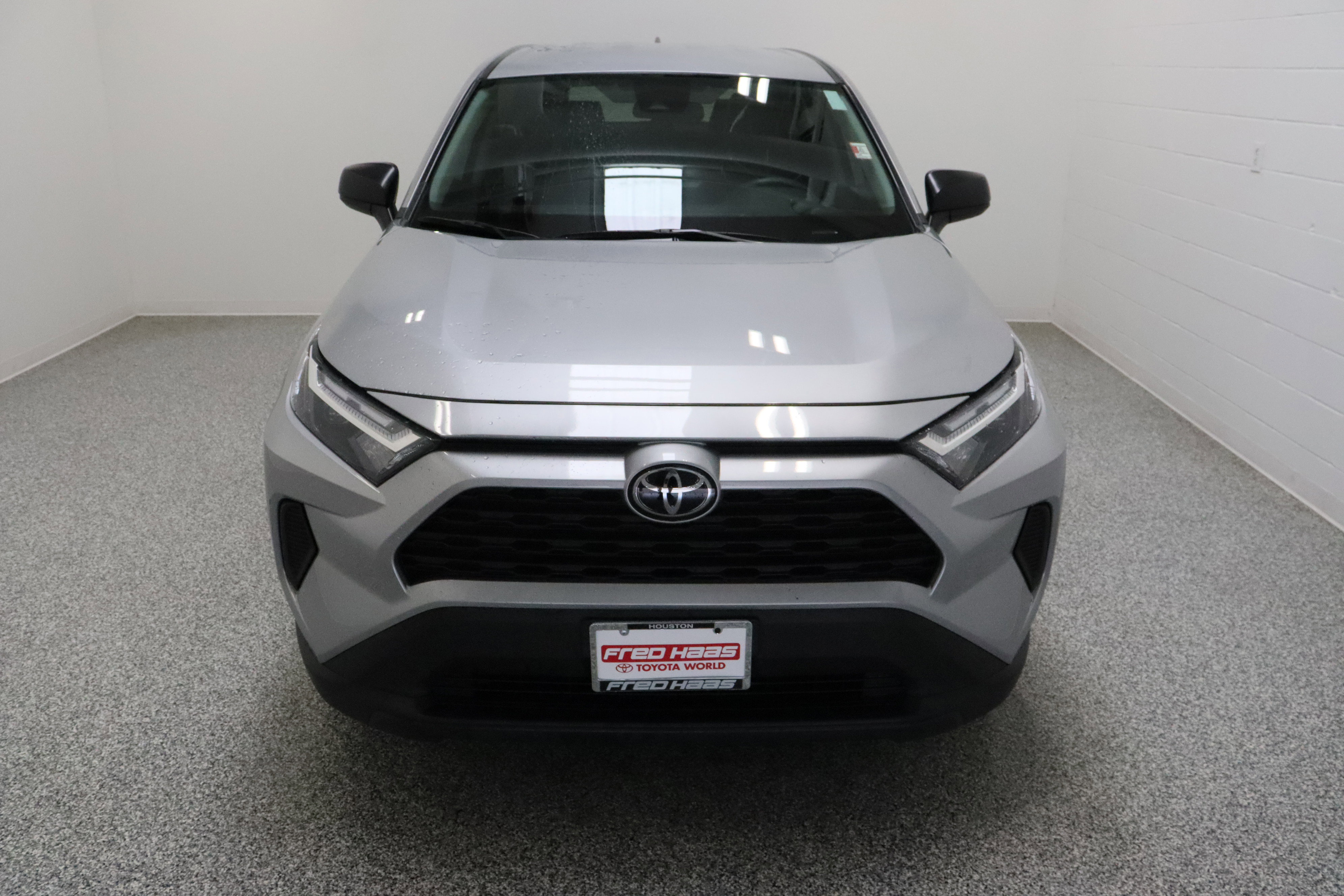 Used 2024 Toyota RAV4 LE image 3