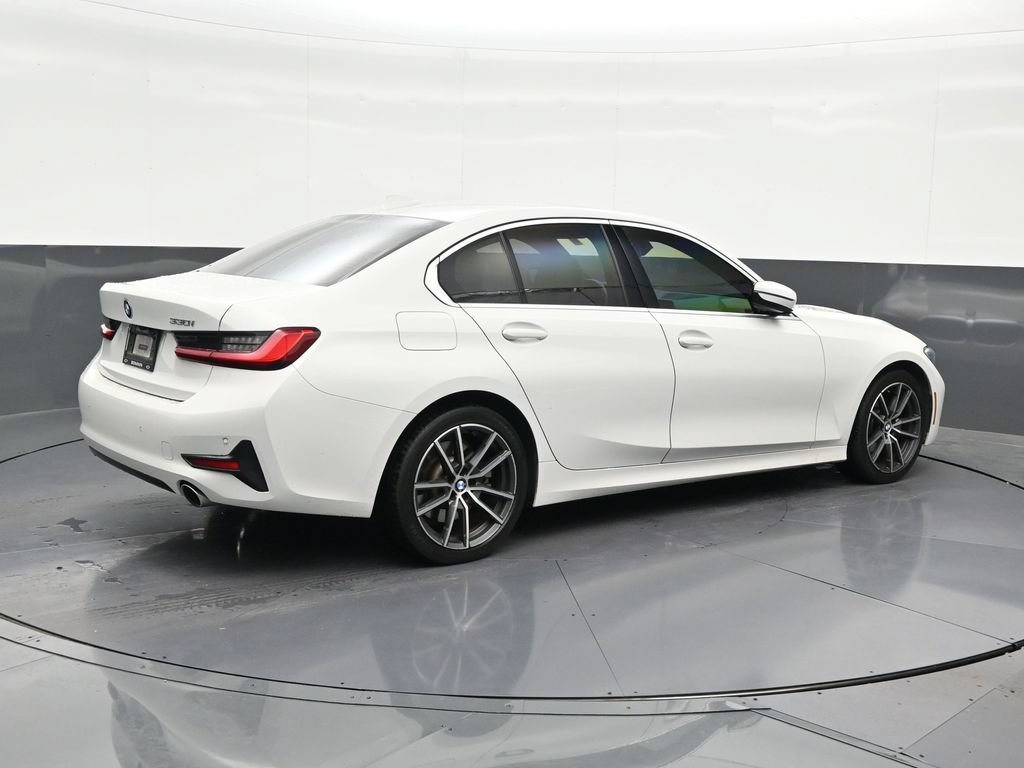 Used 2021 BMW 330i Sedan w/ Convenience Package RWD image 5