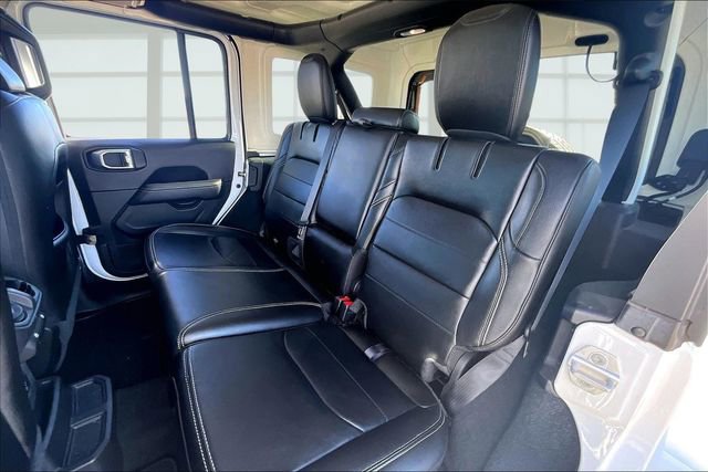 Used 2022 Jeep Wrangler Unlimited Sahara w/ Cold Weather Group image 26