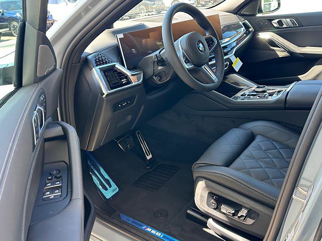 New 2026 BMW X6 M60i image 4