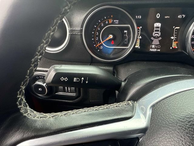 Used 2019 Jeep Wrangler Unlimited Sahara AWD/4WD image 31