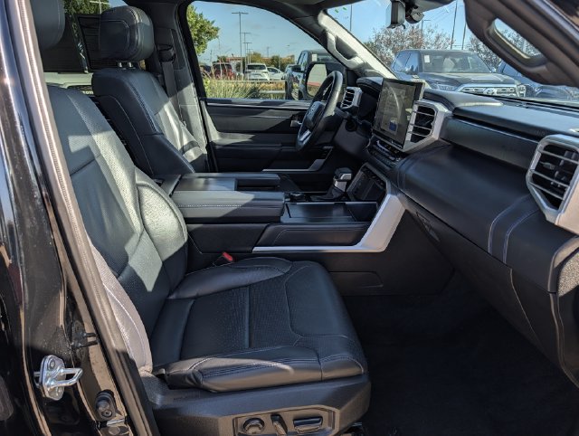 Used 2024 Toyota Tundra Platinum AWD/4WD image 34