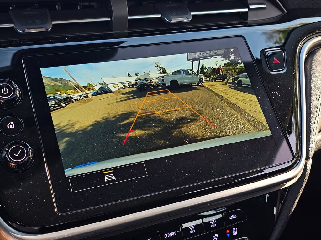 Used 2023 Chevrolet Bolt EUV LT FWD image 31