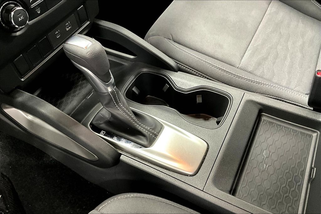 Used 2024 Nissan Frontier SV AWD/4WD image 17