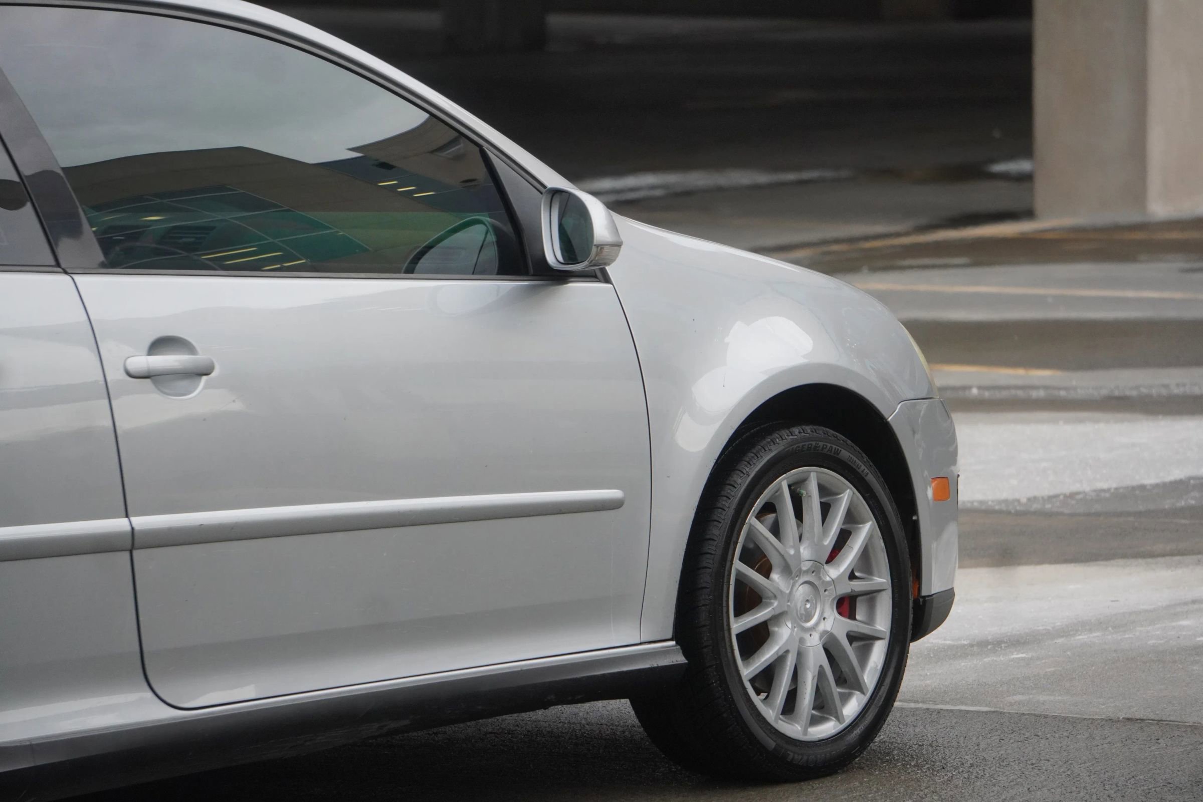 Used 2007 Volkswagen GTI 2.0T 2-Door image 15