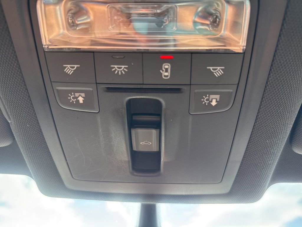 Used 2018 Audi Q3 2.0T Premium Plus w/ Premium Plus Package image 29