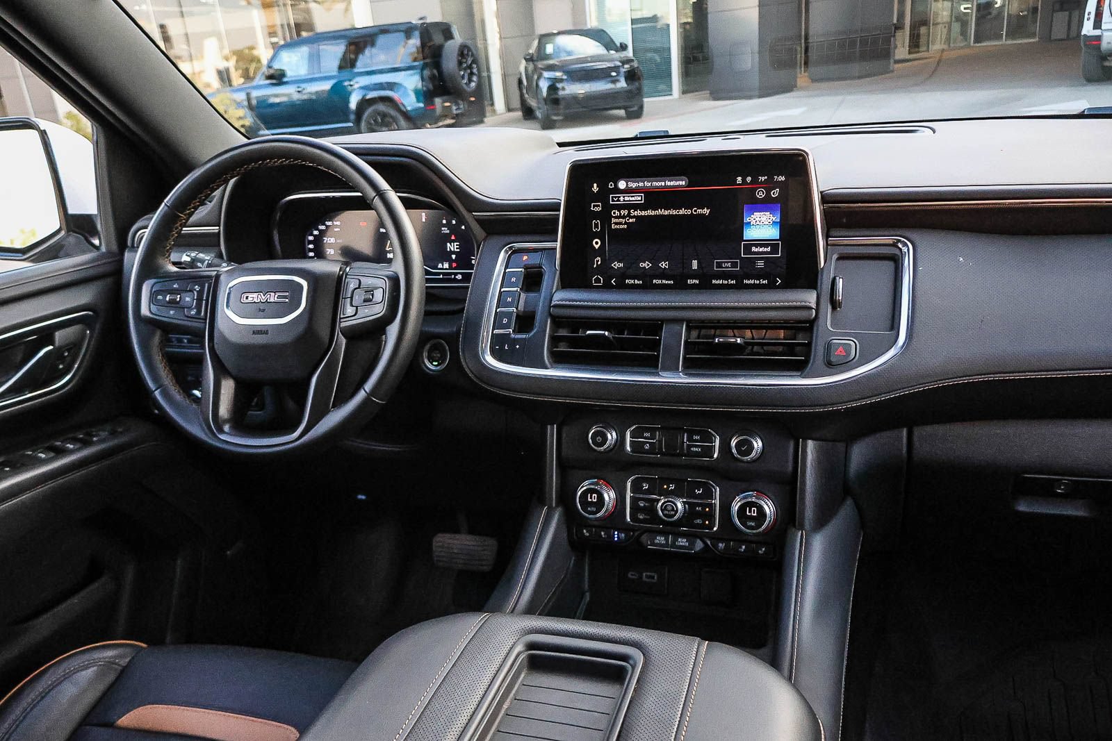 Used 2024 GMC Yukon AT4 w/ AT4 Premium Plus Package AWD/4WD image 21