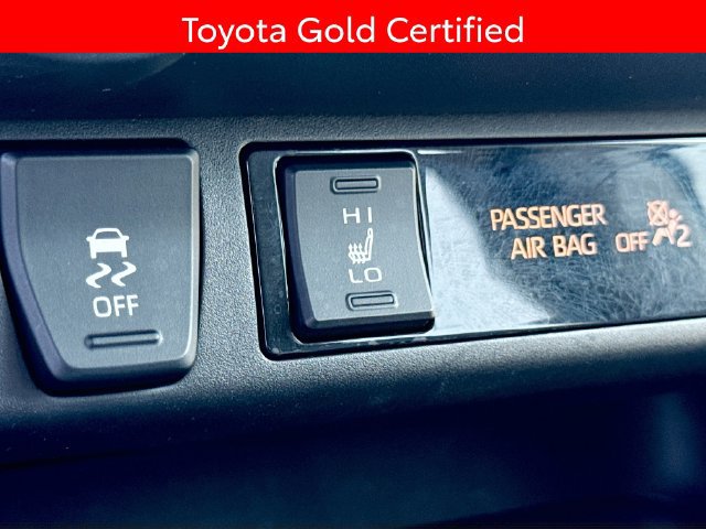 Certified 2021 Toyota RAV4 XLE Premium AWD/4WD image 21