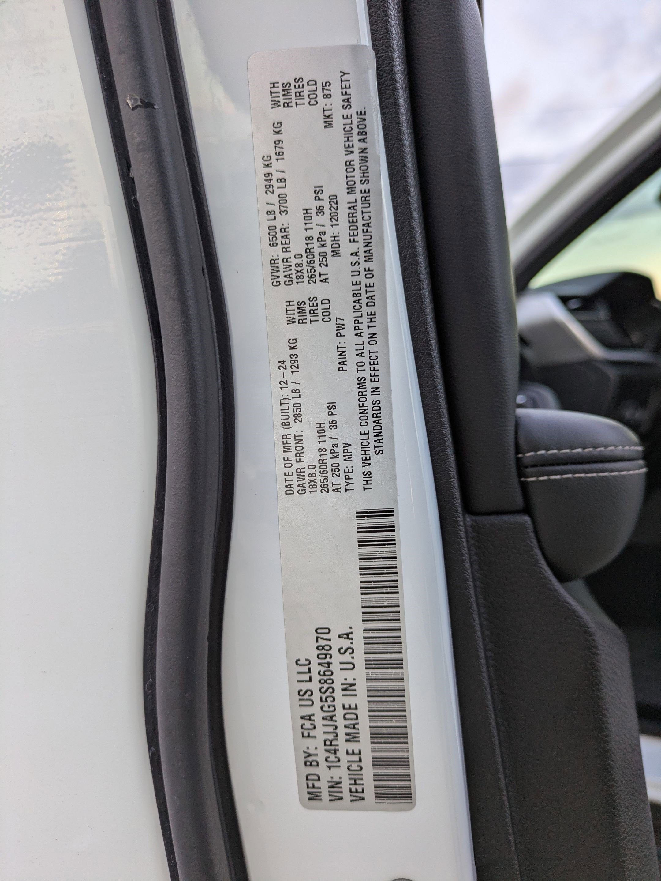 Used 2025 Jeep Grand Cherokee L Laredo image 35