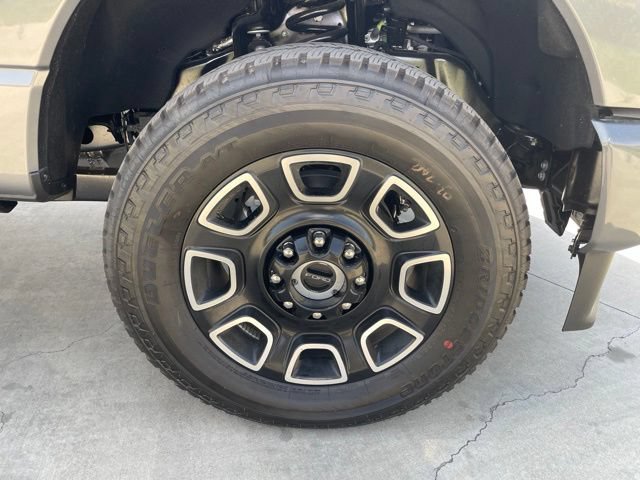 New 2026 Ford F250 Platinum w/ FX4 Off-Road Package AWD/4WD image 33