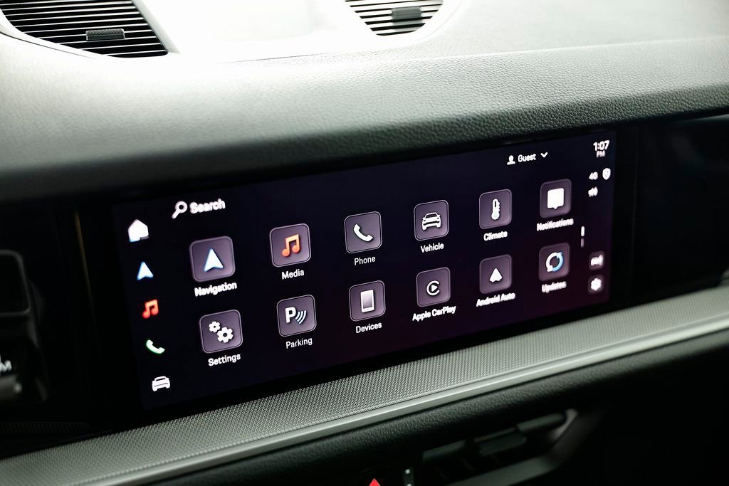 Certified 2025 Porsche Cayenne AWD/4WD image 37