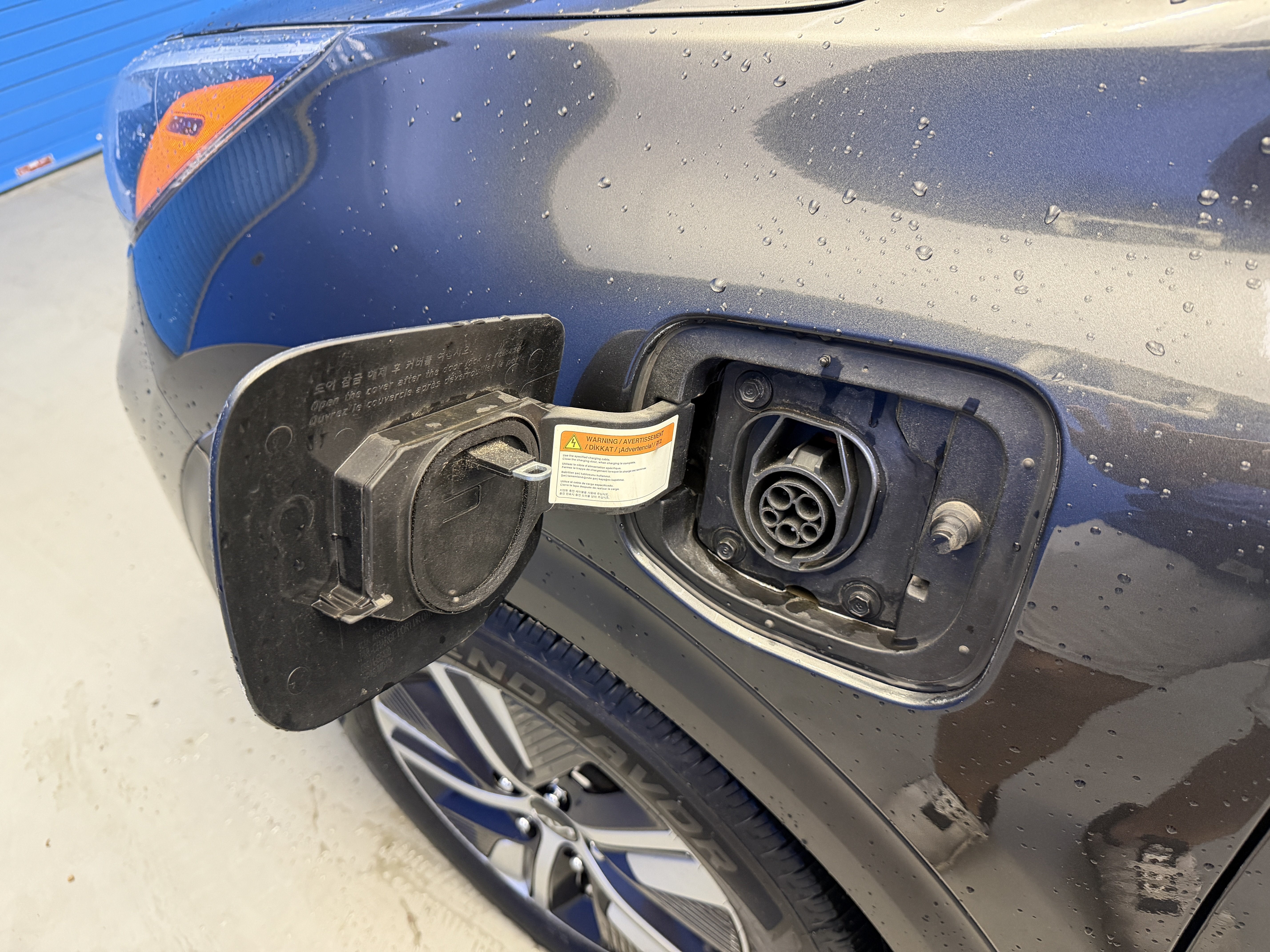 Used 2022 Kia Niro EX FWD image 5