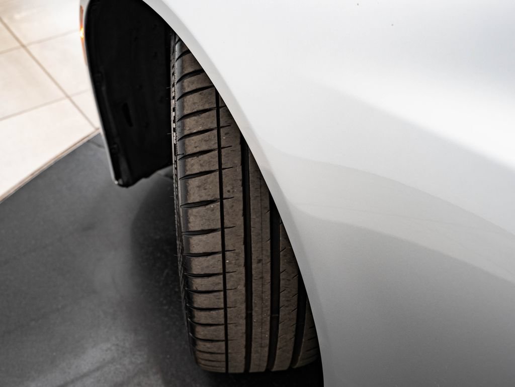 Used 2018 Lexus LC 500 Coupe w/ Touring Package RWD image 45