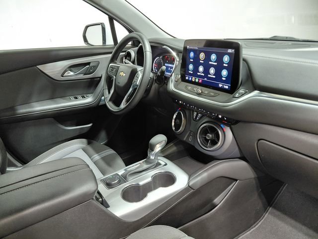 Certified 2025 Chevrolet Blazer LT AWD/4WD image 21