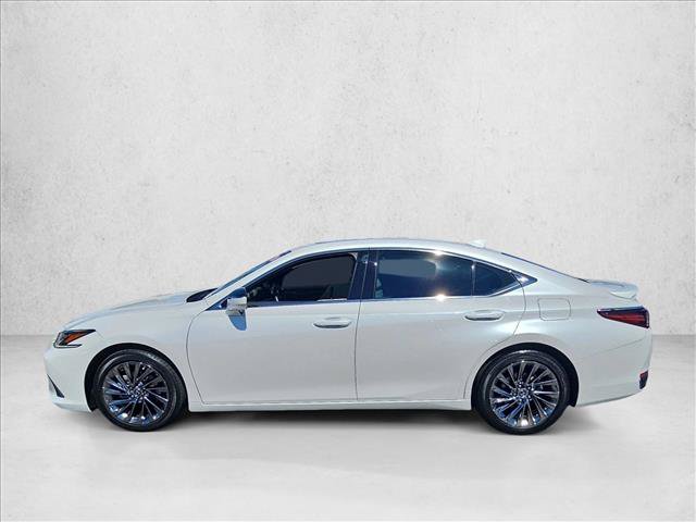 Used 2024 Lexus ES 300h w/ Luxury Package FWD image 9