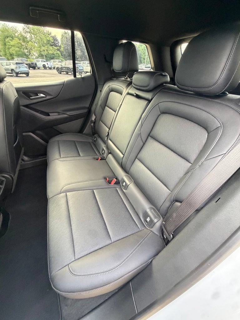 Used 2025 Chevrolet Equinox LT w/ Convenience Package II AWD/4WD image 11