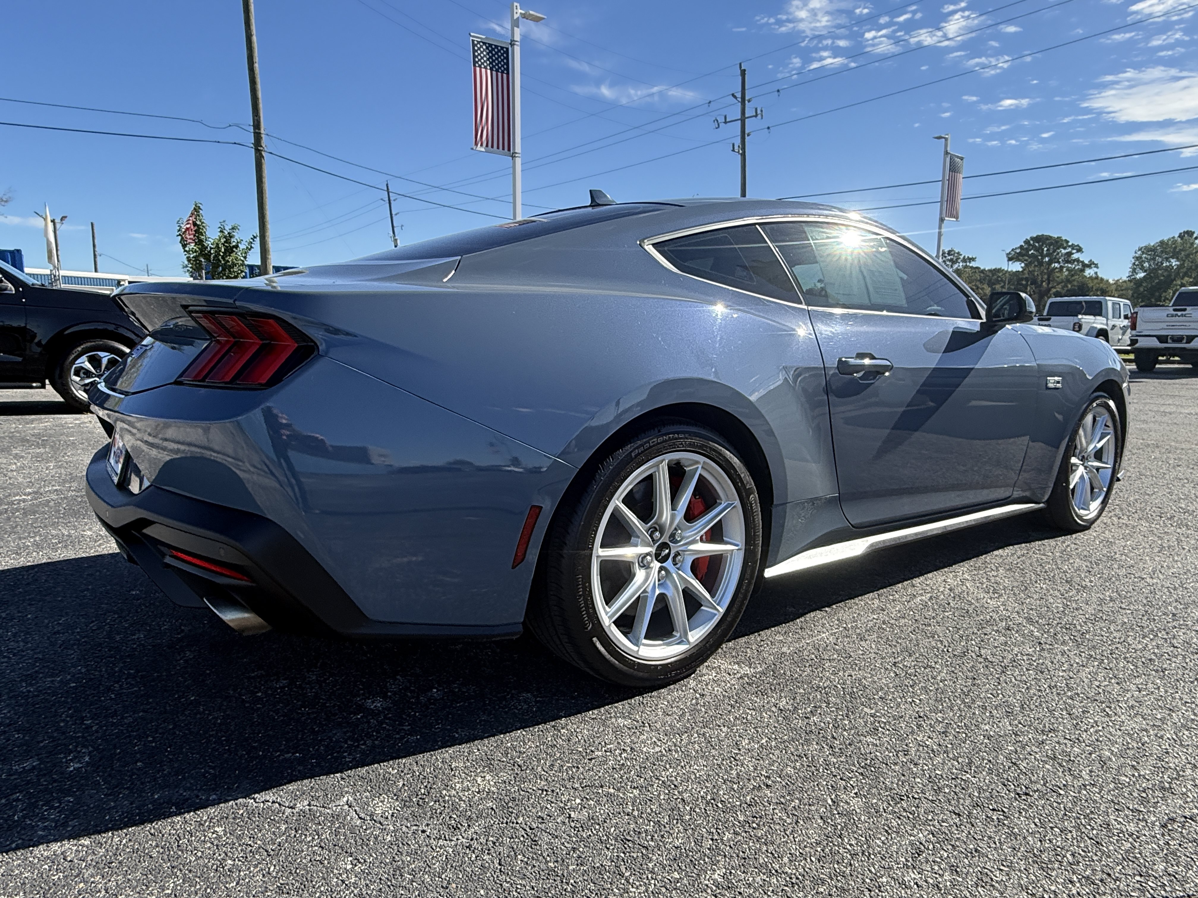 Used 2024 Ford Mustang GT Premium RWD image 2