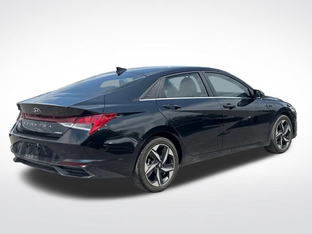 Used 2023 Hyundai Elantra Limited w/ Cargo Package FWD image 6