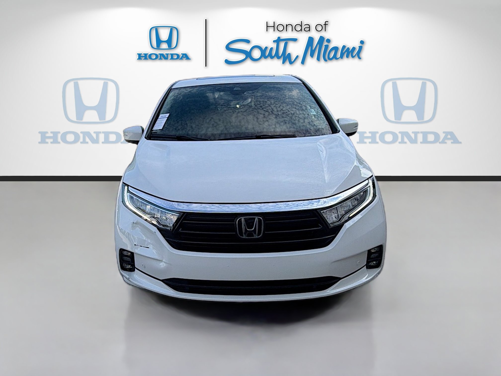 Certified 2023 Honda Odyssey Touring image 2