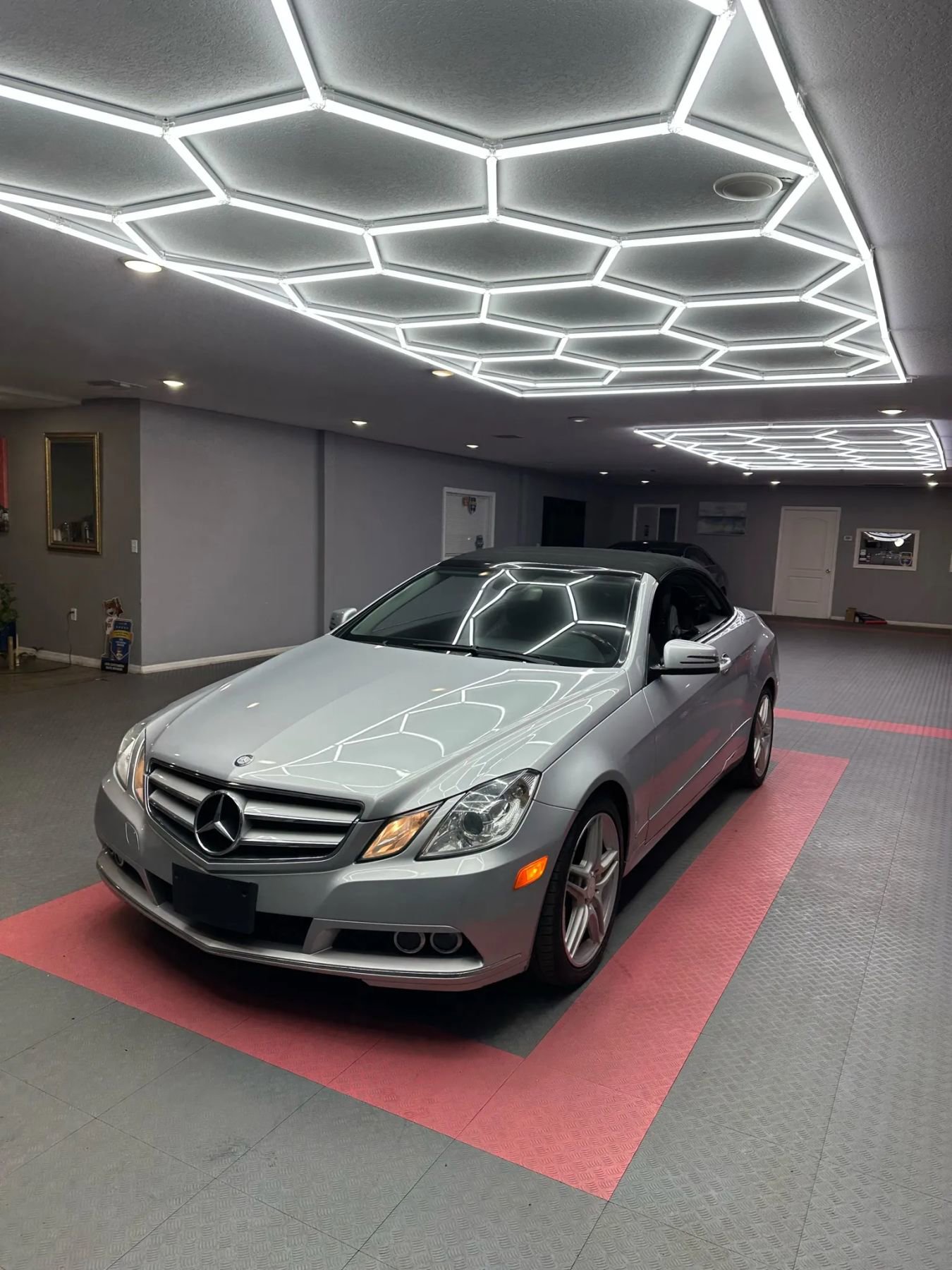 Used 2011 Mercedes-Benz E 350 Cabriolet image 9
