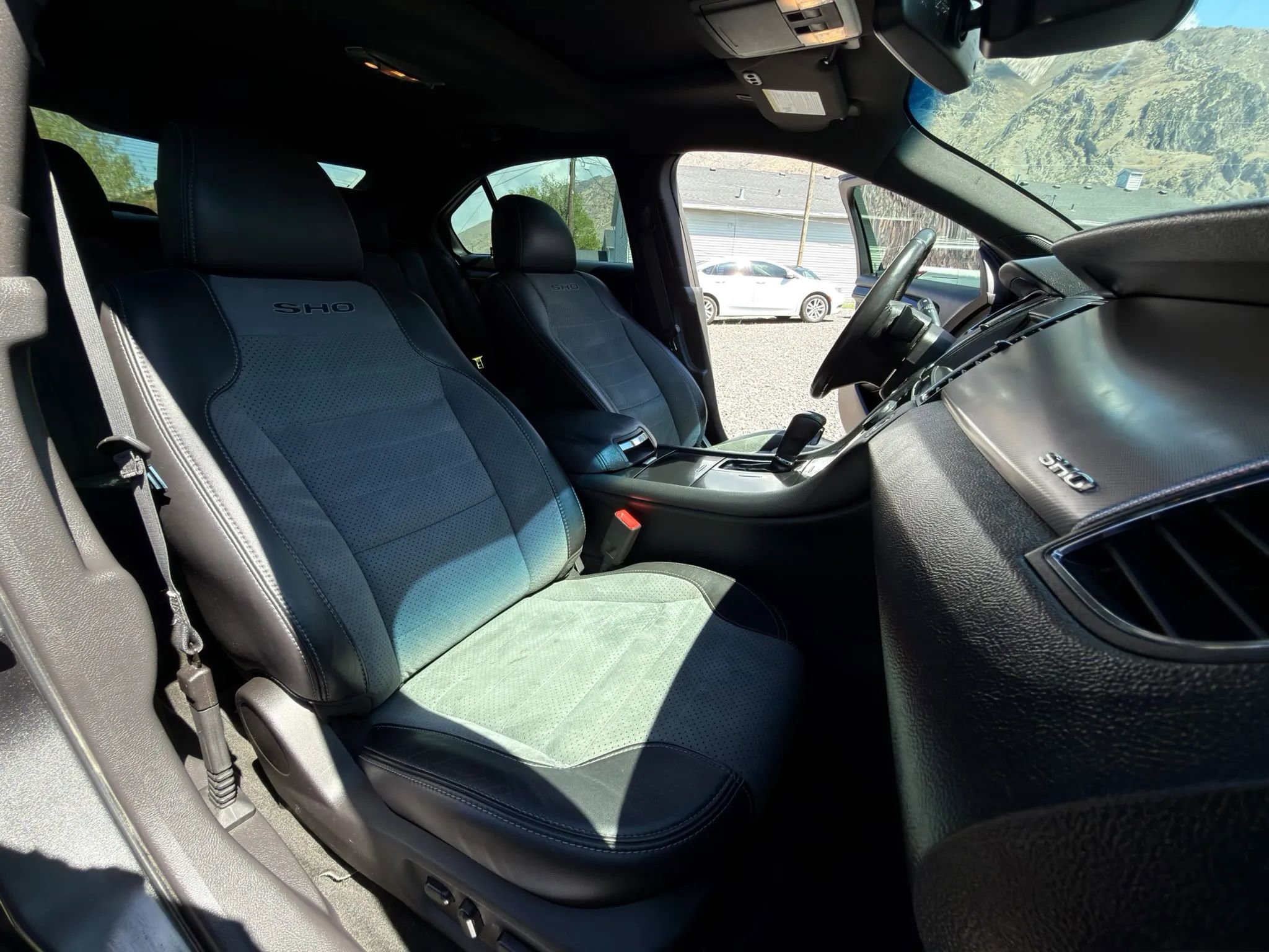 Used 2015 Ford Taurus SHO w/ Equipment Group 401A AWD/4WD image 5