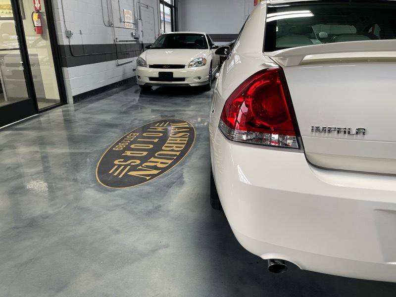 Used 2009 Chevrolet Impala SS w/ Convenience Package FWD image 14