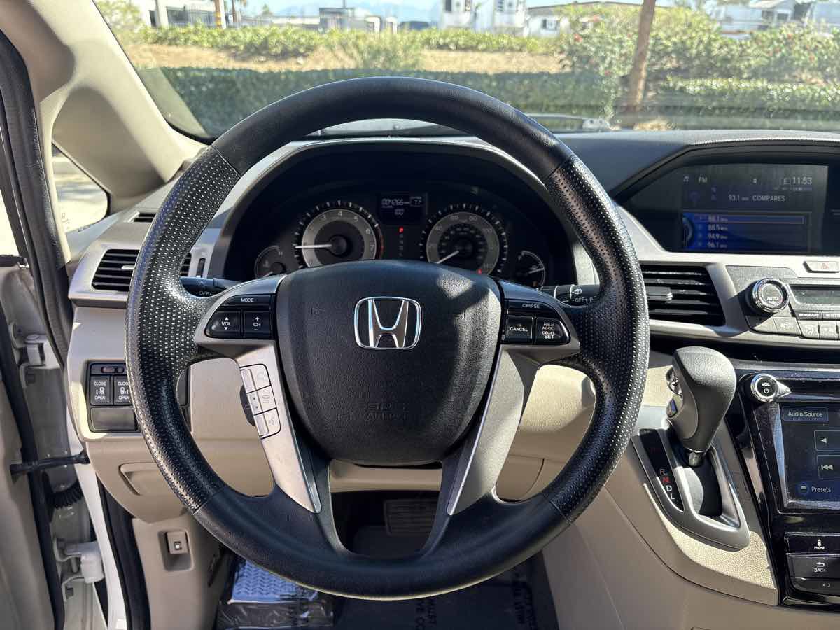 Used 2016 Honda Odyssey EX image 25