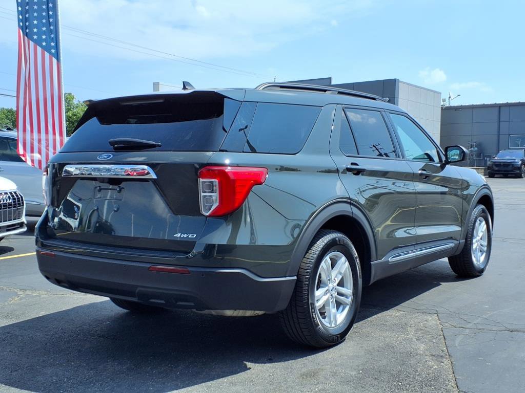 Used 2023 Ford Explorer XLT image 6
